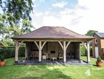 Houten bijgebouwen poolhouse seniorenwoning